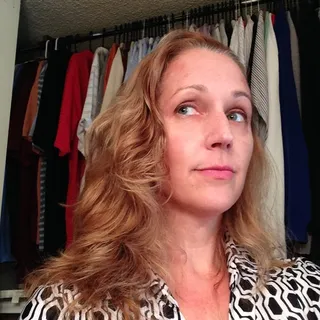 Cathy T.