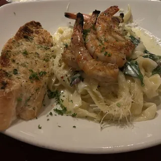 Grilled Shrimp Alfredo