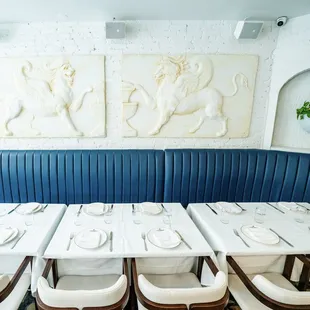 sushi and sashimi, interior