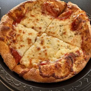 Small cheese hand tossed