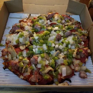 9&quot; deluxe pizza