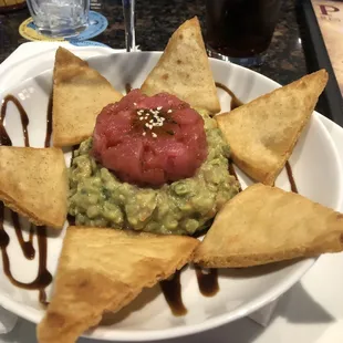 Tuna tartar with guac