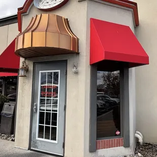 Carry out door on the side.