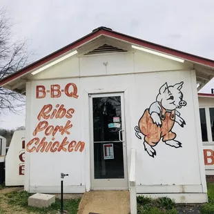 the front of the restaurant