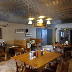 Amazing atmosphere that can set a party of 12 easily!