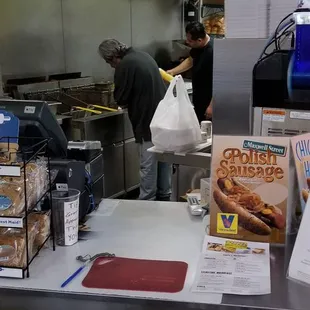 No mask or gloves required by employees here I guess...