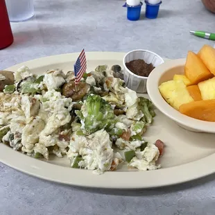 Veggie scramble with egg whites