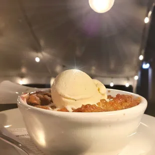 Love their fresh baked desserts, especially the cobbler a la mode!