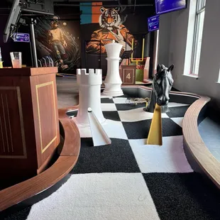 Chess mini golf