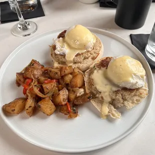 Crab Cake Benedict