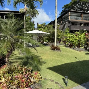 In the right of this pic is the lobby on top deck, with rooms 61-65 below.