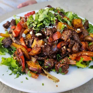 Skirt Steak Salad*
