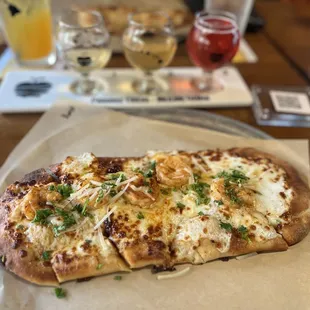 Shrimp scampi flatbread pizza