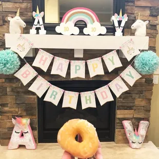 Even with all of the amazing topping donuts the fantastic glazed donuts were still a favorite for most of the kids!