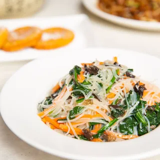 D3. Spinach and Vermicelli Tossed with Vinaigrette