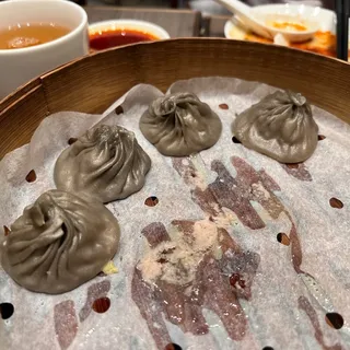 A4. Garlic Xiao Long Bao