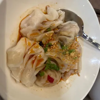 B11. Prawn and Kurobuta Pork Wonton in Chili Oil