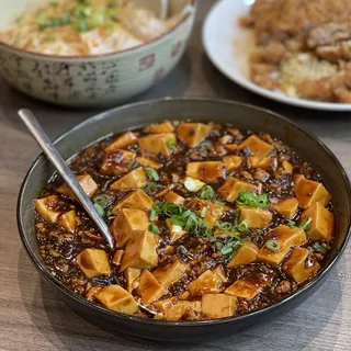 E2. Crispy Sweet and Sour Chicken