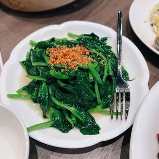 E13. Stir Fried Pea Shoot with Minced Garlic