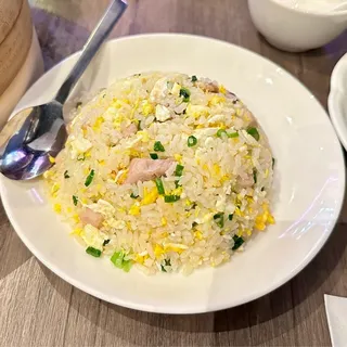F8. Fried Rice with Chicken
