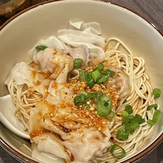 G14. Noodle with Chicken Wonton in Chili Oil