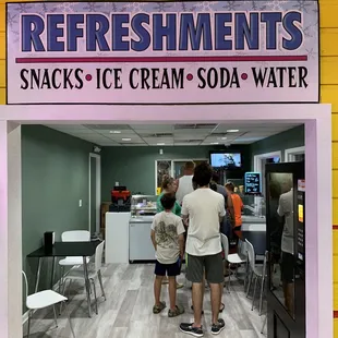 Sitting area to cool down and get some good ice cream at the same time.