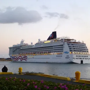 we now offer transfers from/to the Honolulu Harbor Cruise Port.