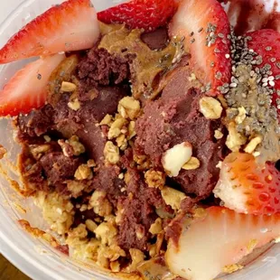 Strawberry Açaí bowl!