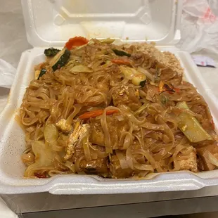Pad Thai Dinner