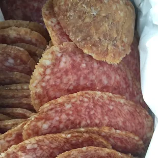 They sell EXPIRED FOOD!