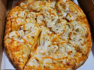 Cal'z Pizza Subs and Chicken