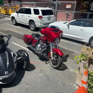 Gazelle was super helpful kind and made sure we got everything we needed!! We had so much fun riding around Waikiki Thank you for it all :)