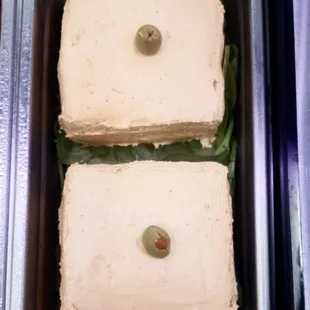 sandwiches, outside