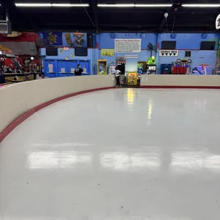Empty skating ring barely anyone was here tonight