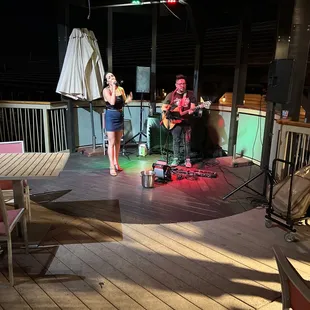 Live music!