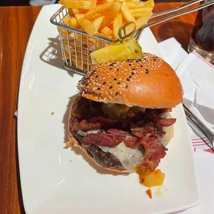 Bacon Pineapple Burger