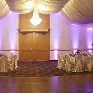 Room uplighting. We have the largest stock of effect and intelligent lighting.