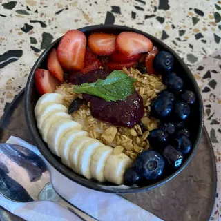 Coconut Yogurt Parfait (gf, v)
