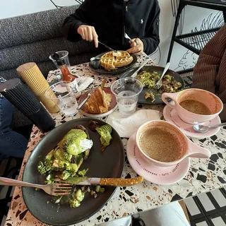 Eggs Benedict On Toast (veg)