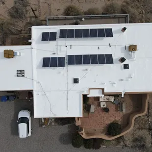 High-quality silicone material used by Paramount to ensure a long-lasting roof coating.