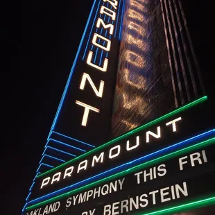 Psalms by Berstein (guest conductor Holly Choe!)