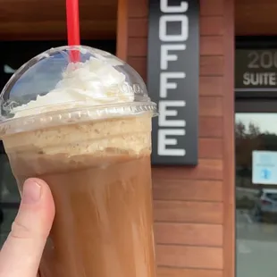S&apos;mores iced latte