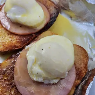 Eggs Benedict