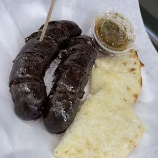 Morcilla con arepa
