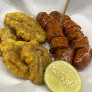 Chorizo santarosano con patacones