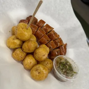 Chorizo santarosano con papa criolla colombiana