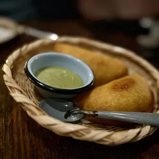 Chicken empanadas: tasty, light and crunchy