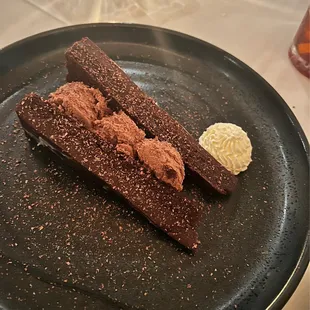 Flourless chocolate cake