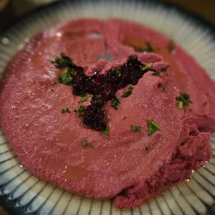 Beet hummus