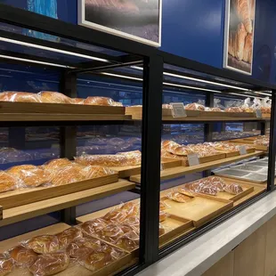 food, dough desserts, donuts